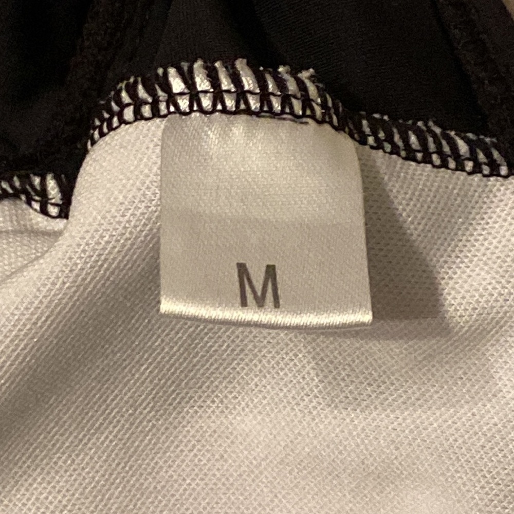 π Bathing Suit w Tummy Control - Picture 4 of 5